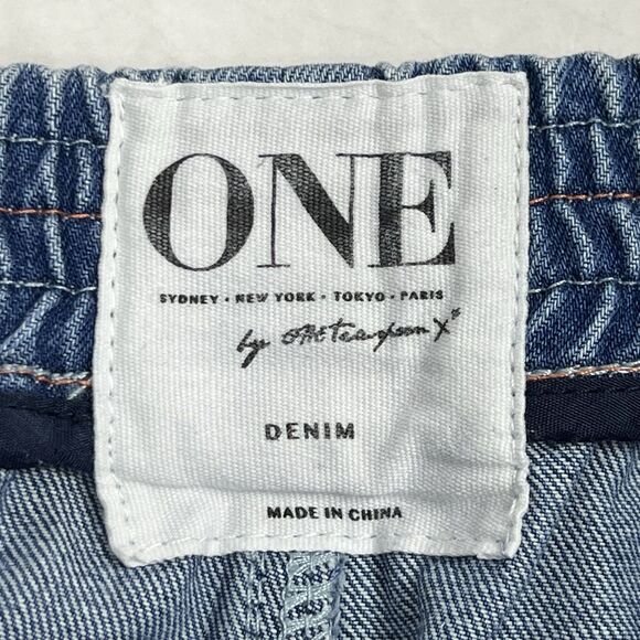 One Teaspoon Hunters Light Wash Mid Rise Roll Cuff Pull On Jean Shorts Women XXS - Picture 5 of 9